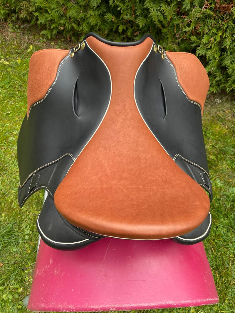 Sommer Espace Dressursattel 18" zweifarbig [NEU]