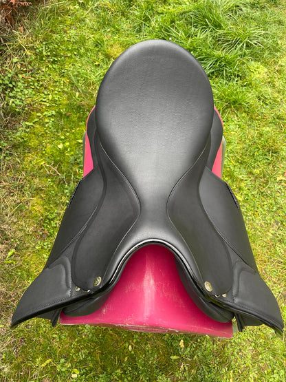 Sommer Somero Classic DS "Galaxy 999" 18" Schwarz Dressursattel [NEU], Pferdesattel Shop