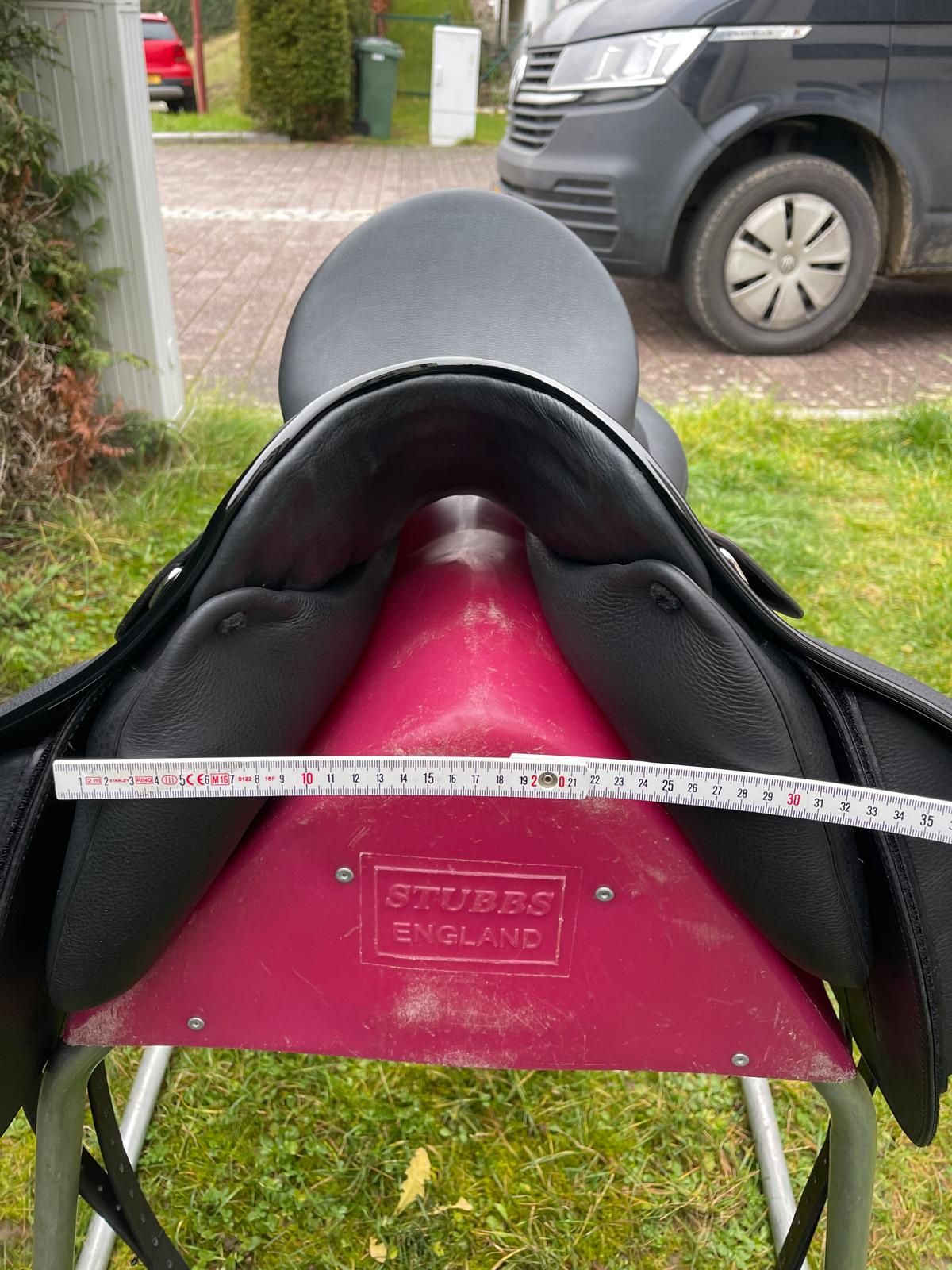 Sommer Somero Classic DS "Galaxy 999" 18" Schwarz Dressursattel [NEU], Pferdesattel Shop