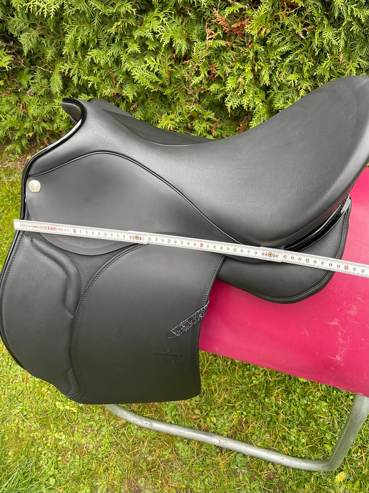 Sommer Somero Classic DS "Galaxy 999" 18" Schwarz Dressursattel [NEU], Pferdesattel Shop