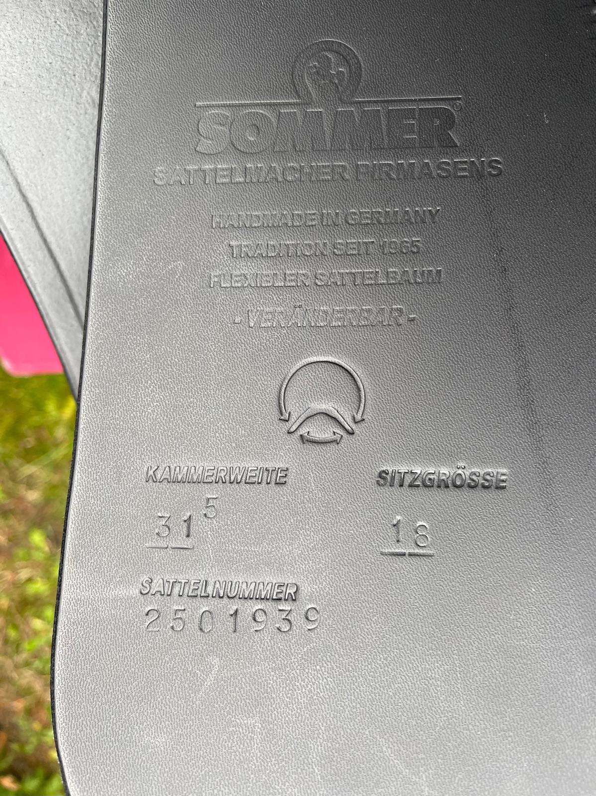 Sommer Somero Classic DS "Galaxy 999" 18" Schwarz Dressursattel [NEU], Pferdesattel Shop