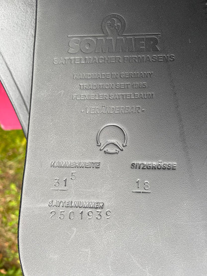 Sommer Somero Classic DS "Galaxy 999" 18" Schwarz Dressursattel [NEU], Pferdesattel Shop