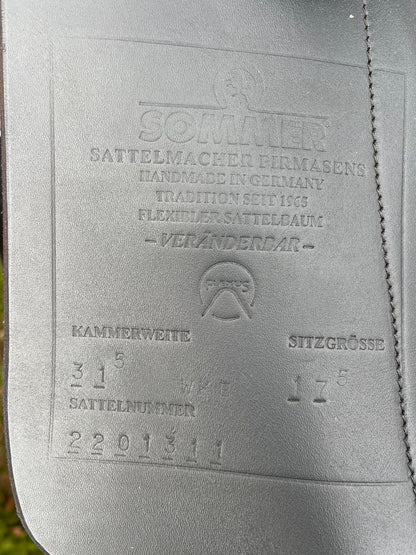 Sommer Diplomat DS  17,5" schwarz, Keder/Nähte Cognac Dressursattel, Pferdesattel Shop