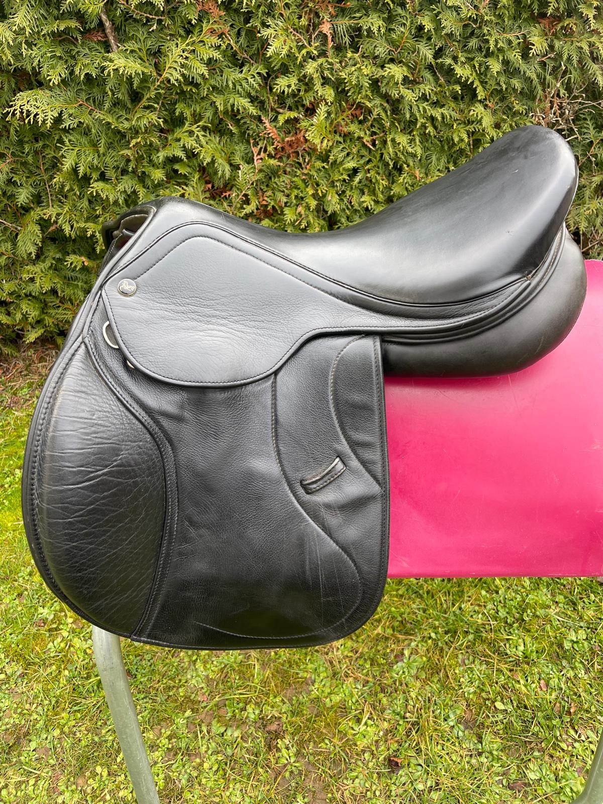 Maxflex Valentin VS 17,5" Vielseitigkeitssattel, Pferdesattel Shop