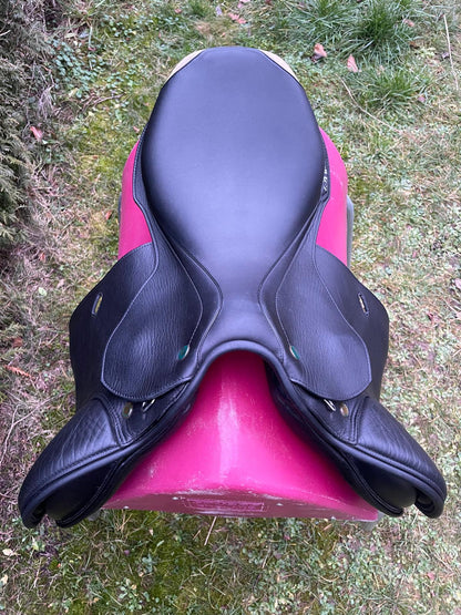 Prestige Elastic Professional Jump  17" schwarz KW 34 Springsattel, Pferdesattel Shop