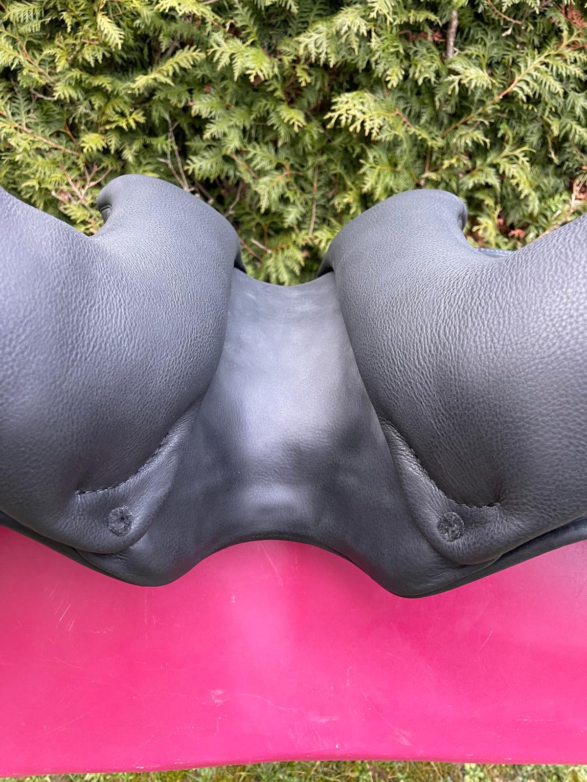 Sommer Passion DS Halbmond lack schwarz 17,5" [NEU], Pferdesattel Shop