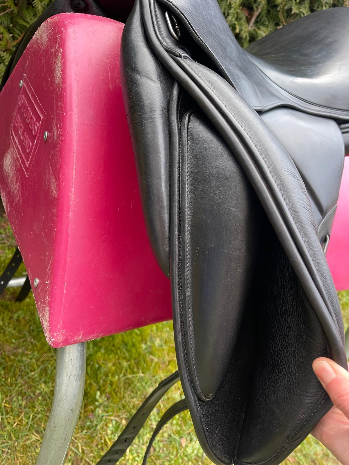 Selleria Equipe DR Bocelli Monoblatt 17,5" Dressursattel, Pferdesattel Shop