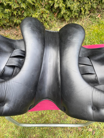 Selleria Equipe DR Bocelli Monoblatt 17,5" Dressursattel, Pferdesattel Shop