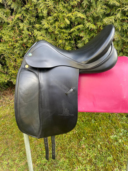 Prestige Modena 17"  17/34 schwarz Dressursattel, Pferdesattel Shop