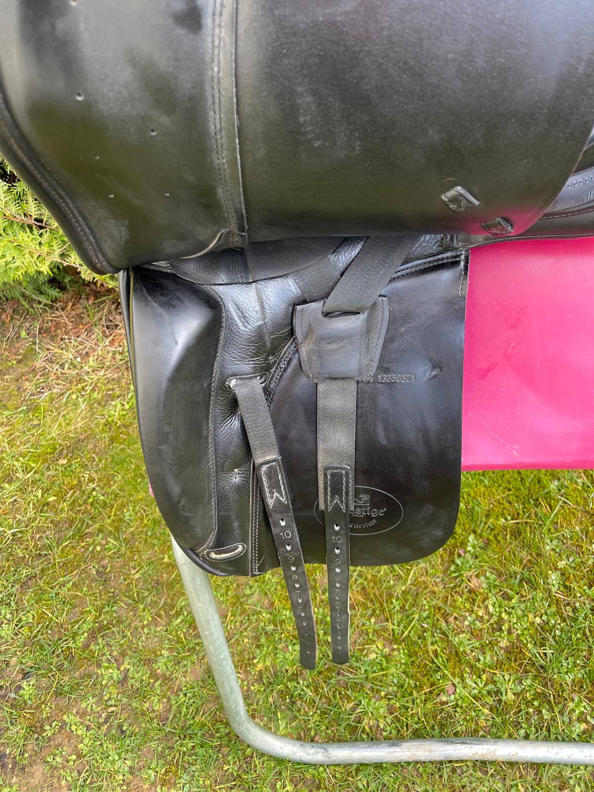 Prestige Modena 17"  17/34 schwarz Dressursattel, Pferdesattel Shop