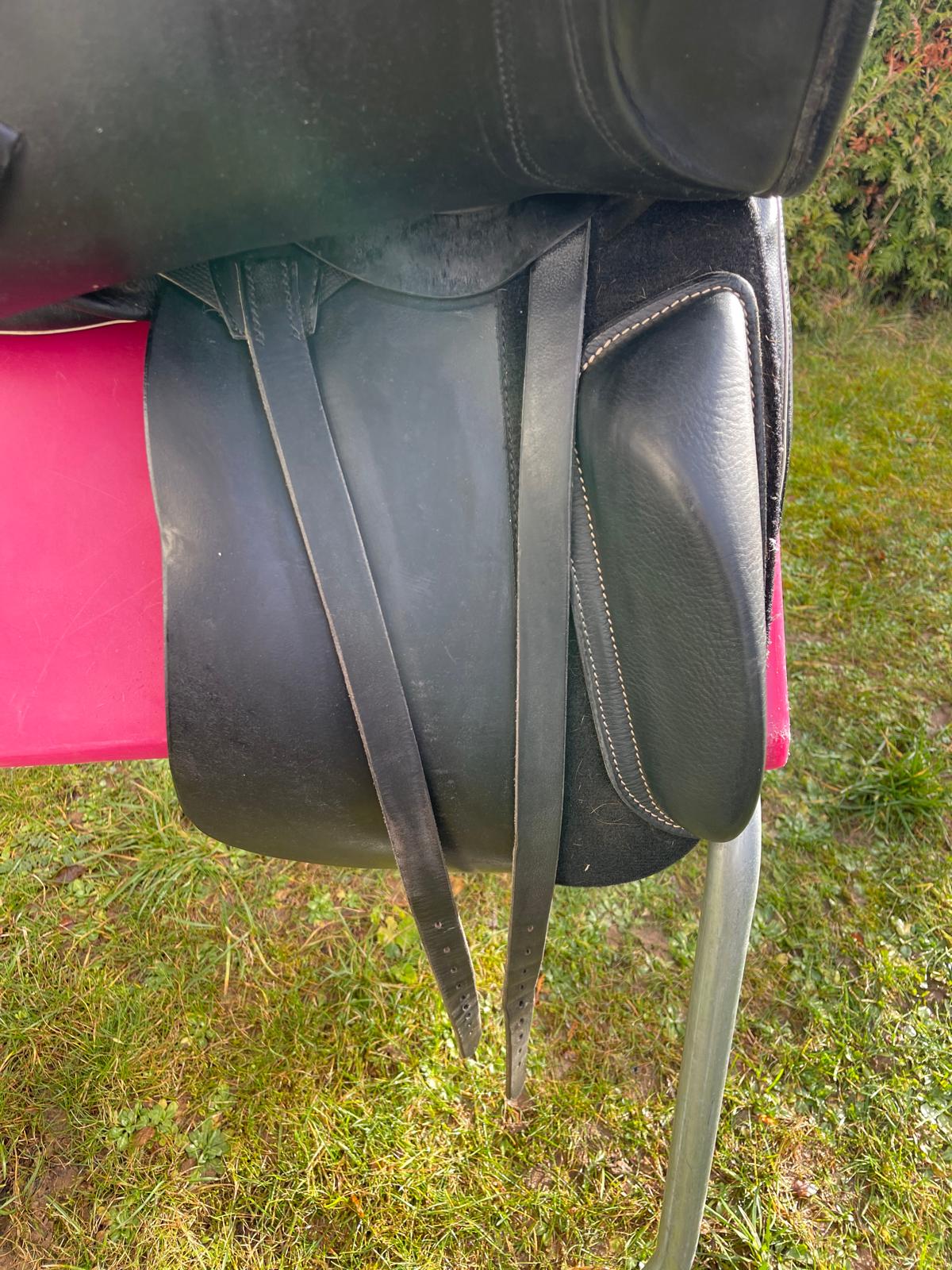 Sommer Opus Dressur 17,5" schwarz  Dressursattel, Pferdesattel Shop