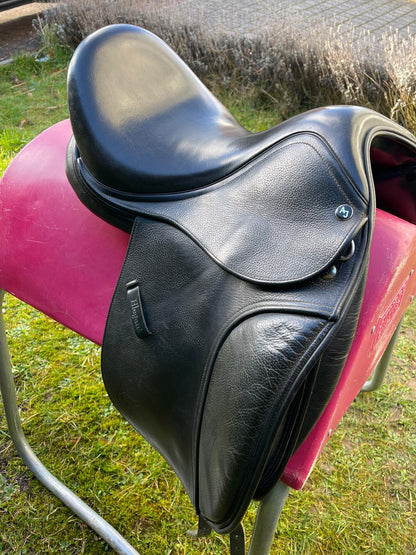 Anke Just by Harry Dabbs 17" Elegant Dressursattel, Pferdesattel Shop