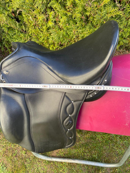 Velicea Onyx 17" schwarz Dressursattel, Pferdesattel Shop