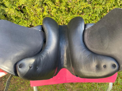 Velicea Onyx 17" schwarz Dressursattel, Pferdesattel Shop