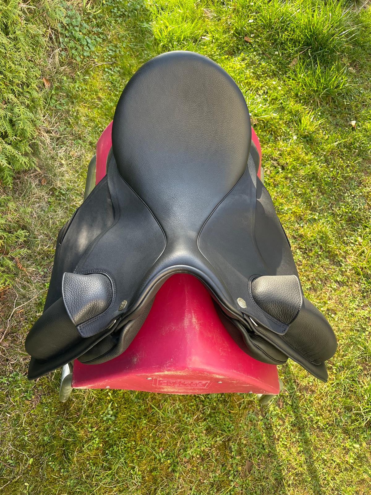 Sommer Novalis  "Galaxy 999"  17" schwarz [NEU], Pferdesattel Shop