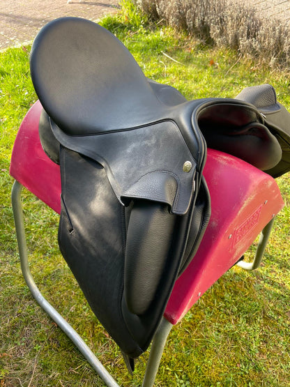 Sommer Novalis  "Galaxy 999"  17" schwarz [NEU], Pferdesattel Shop