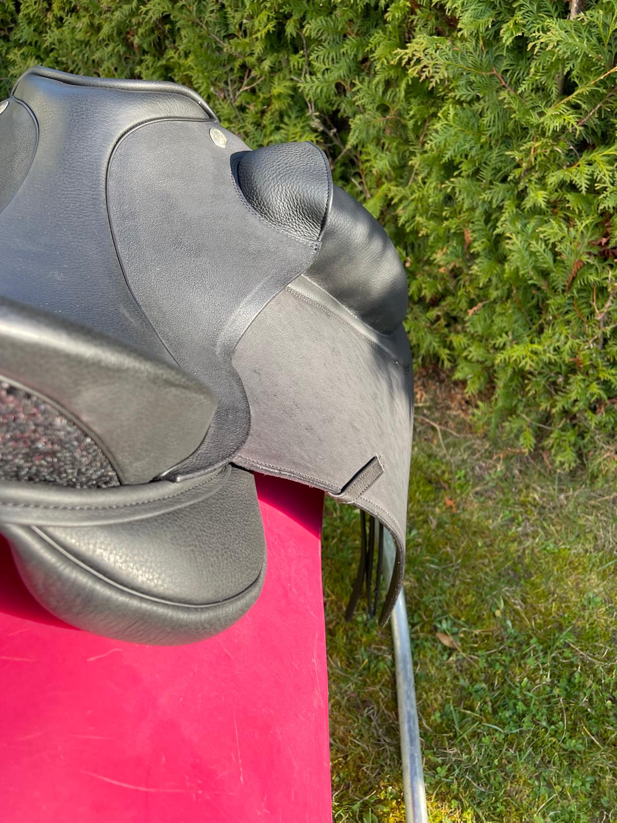 Sommer Novalis  "Galaxy 999"  17" schwarz [NEU], Pferdesattel Shop