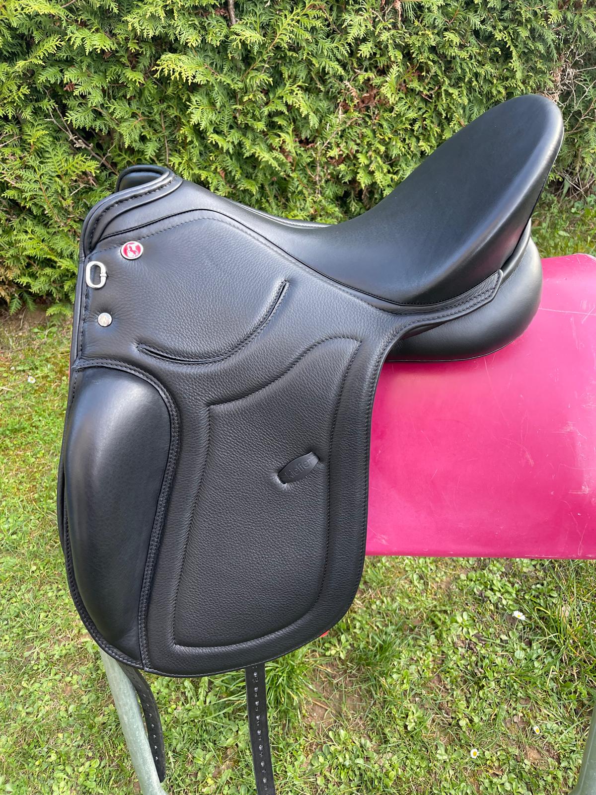 Kieffer Piet 17" schwarz Dressursattel [NEU], Pferdesattel Shop