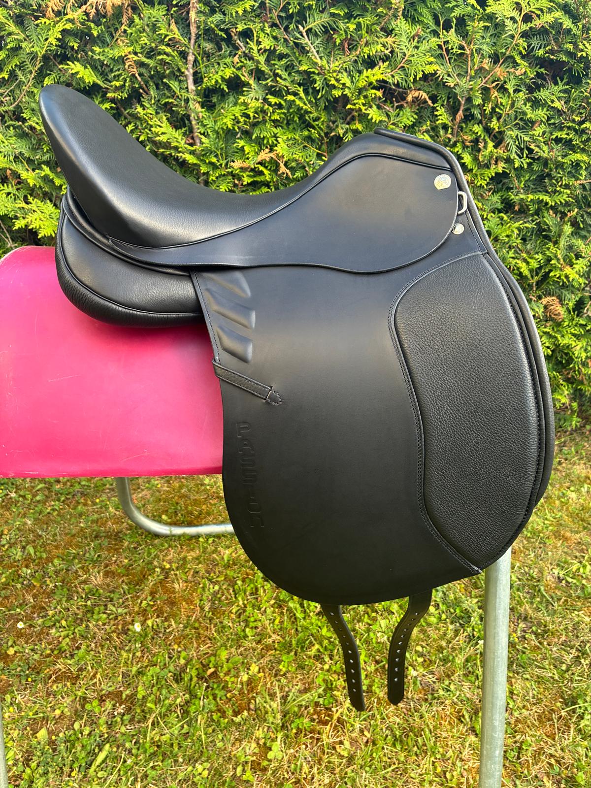Sommer Passion DS Lack schwarz 17,5" [NEU], Pferdesattel Shop