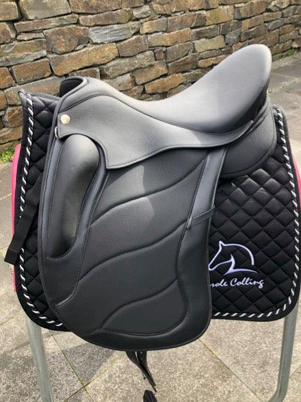 Sommer Tosca 17,5" Schwarz Dressursattel [NEU]