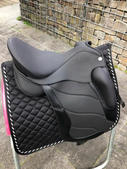 Sommer Tosca 17,5" Schwarz Dressursattel [NEU]