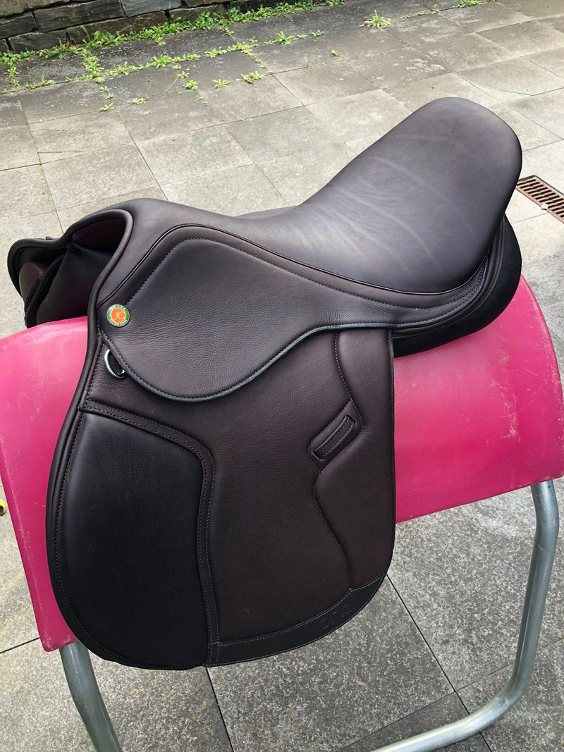 Jorge Canaves One 17" Dunkelbrauner Springsattel [NEU]