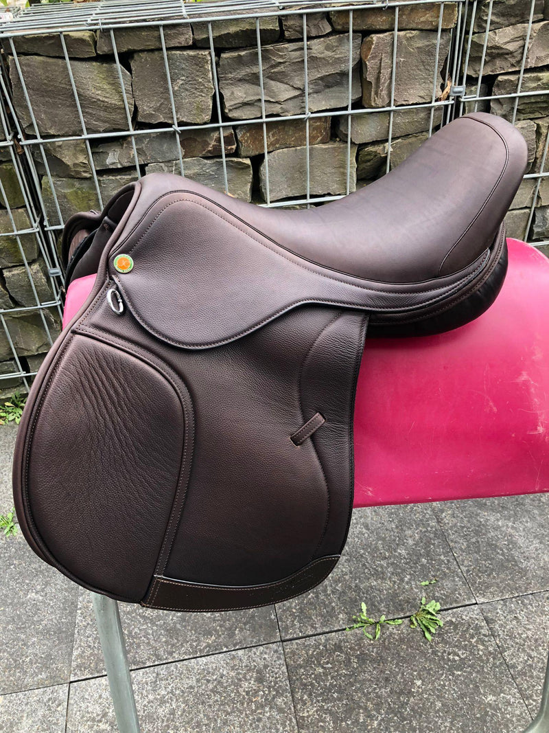 Jorge Canaves Saphir 17,5" Dunkelbraun Springsattel [NEU]
