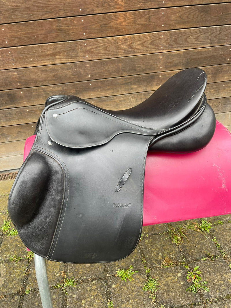 Passier Caprilli 18" Schwarz Springsattel