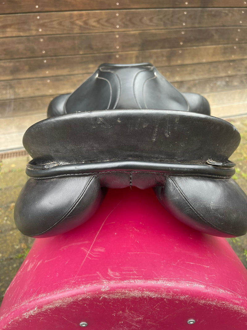 Passier Caprilli 18" Schwarz Springsattel