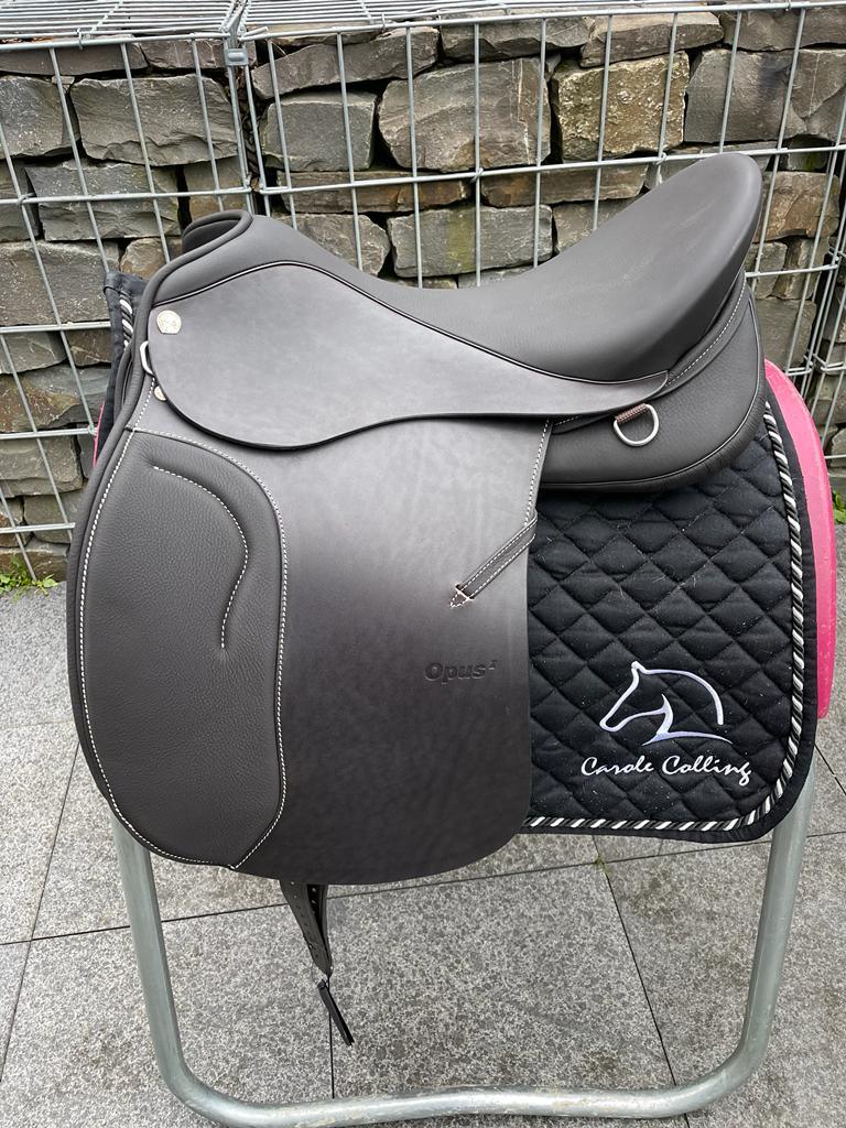 Sommer Opus Dressur  18" Mocca [NEU]